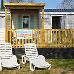 Happy Camp mobile homes in Camping Sènia Cala Canyelles